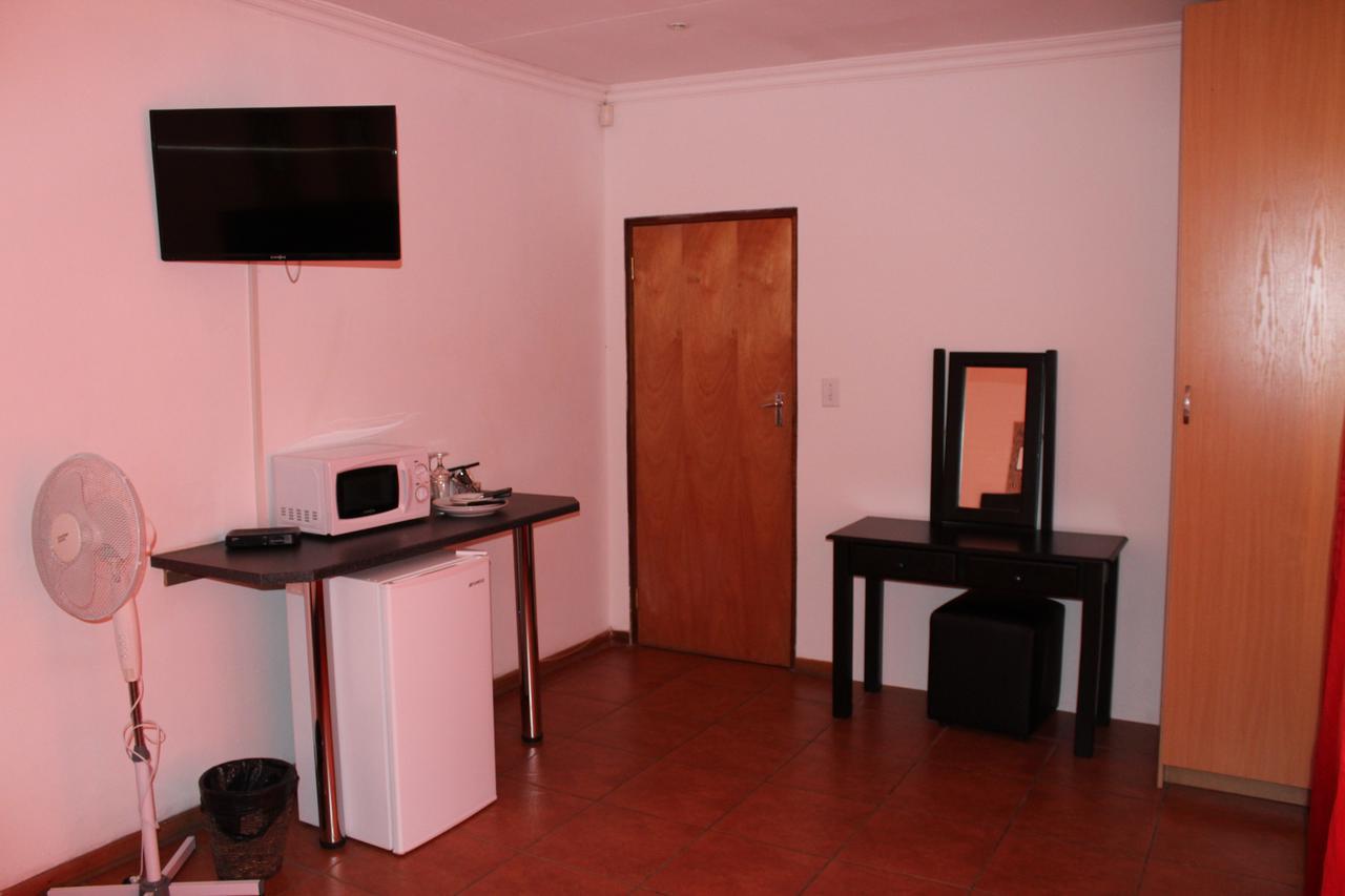 Bottom Of Boden Hotel Benoni Luaran gambar